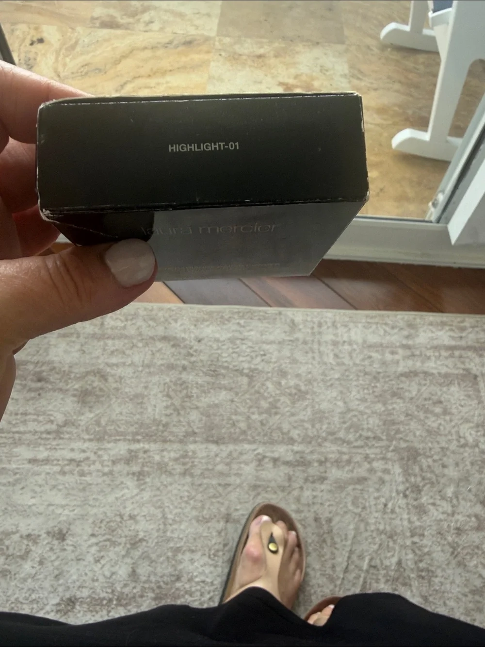 laura mercier Matte Radiance Baked Powder - Black Compact